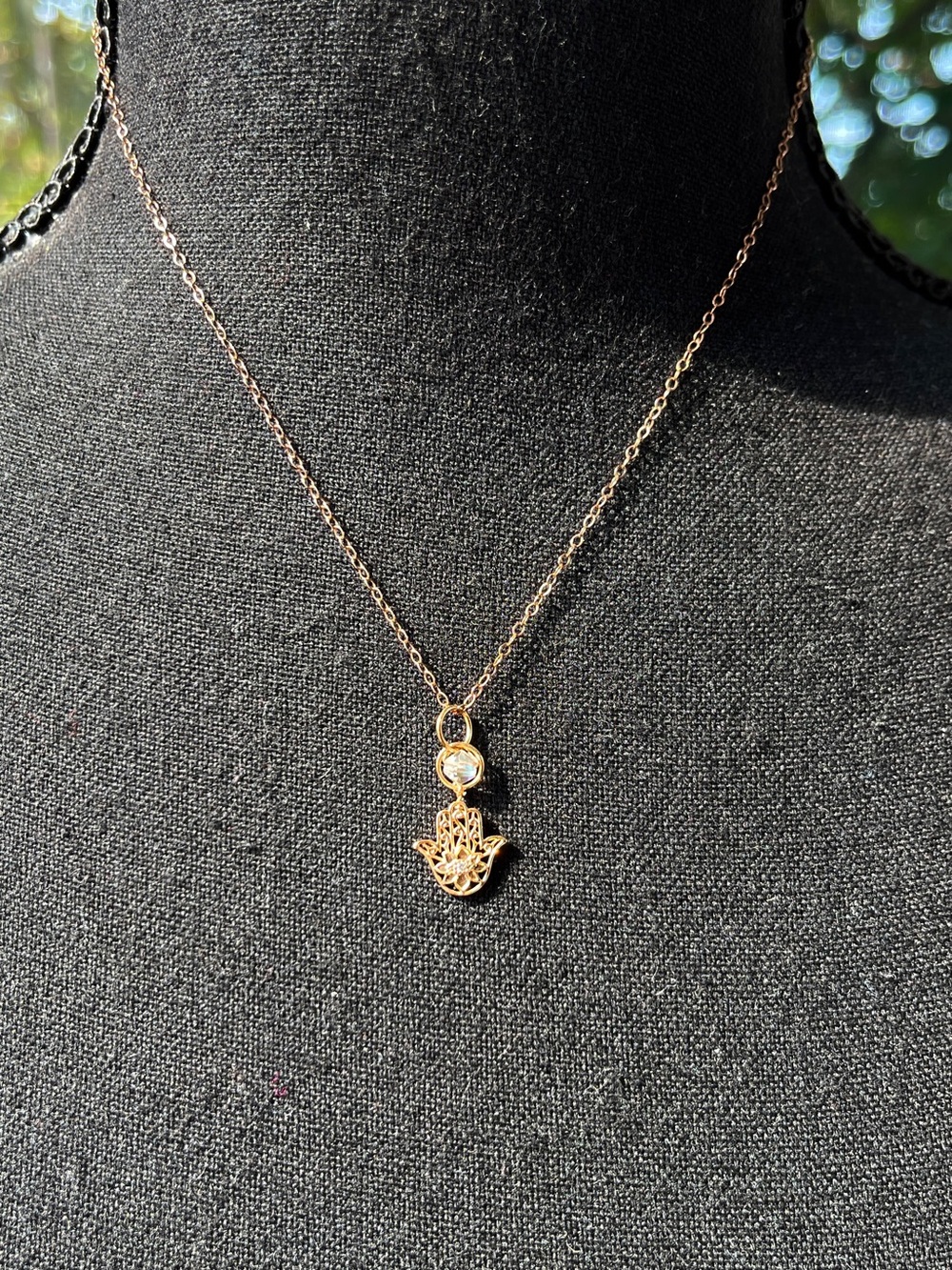 🪬Dainty Gold Hamsa Pendant Necklace with Clear Accent Stone
